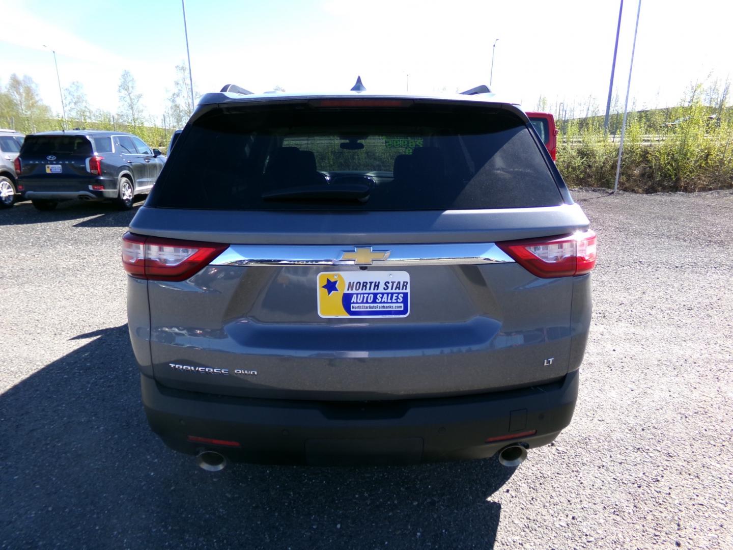 2019 Grey /Black Chevrolet Traverse LT (1GNEVGKW1KJ) with an 3.6L V6 DOHC 24V engine, located at 2630 Philips Field Rd., Fairbanks, AK, 99709, (907) 458-0593, 64.848068, -147.780609 - Photo#3